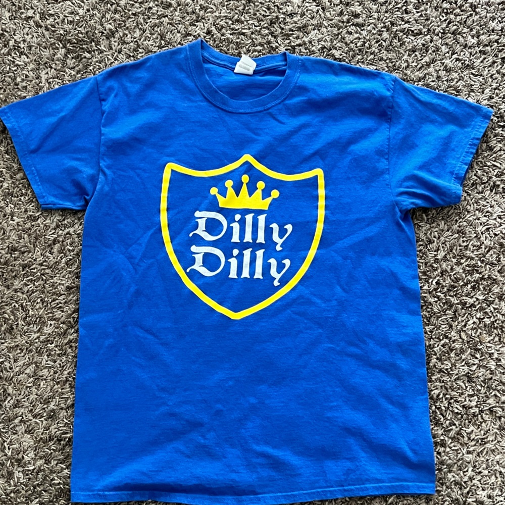 Dilly Dilly T-Shirt. Size Large